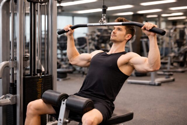 ジム初心者はどのマシンを使えばいい？おすすめトレーニング5選